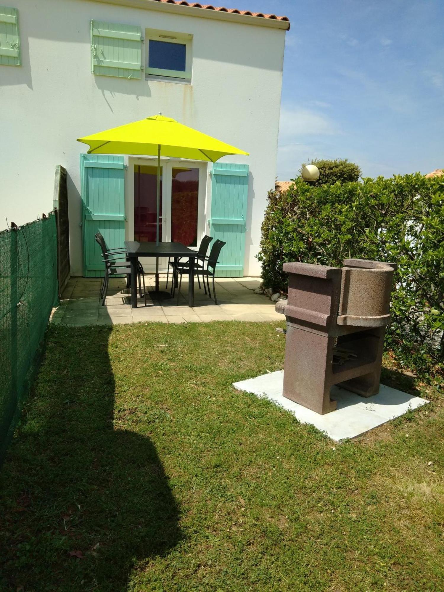 Maison De Vacances En Bord De Mer, Avec Piscine La Faute-sur-Mer Eksteriør billede